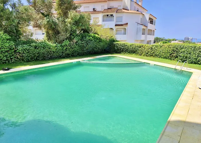 Holiferias Amoreira Mar *