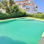 Holiferias Amoreira Mar *