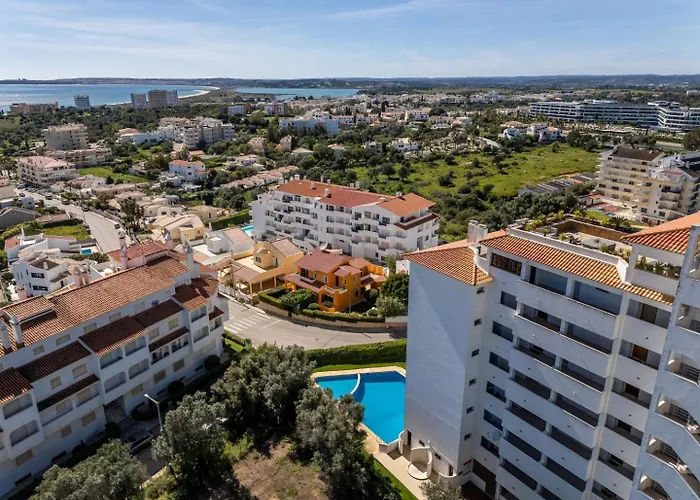 Holiferias Amoreira Mar *