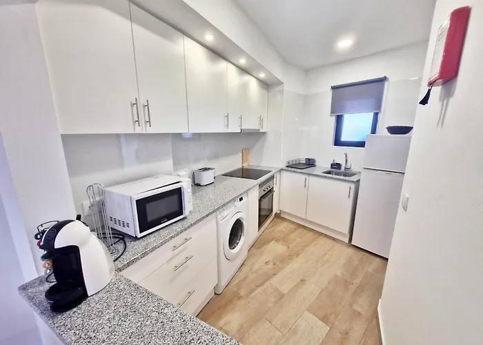 Holiferias Amoreira Mar *