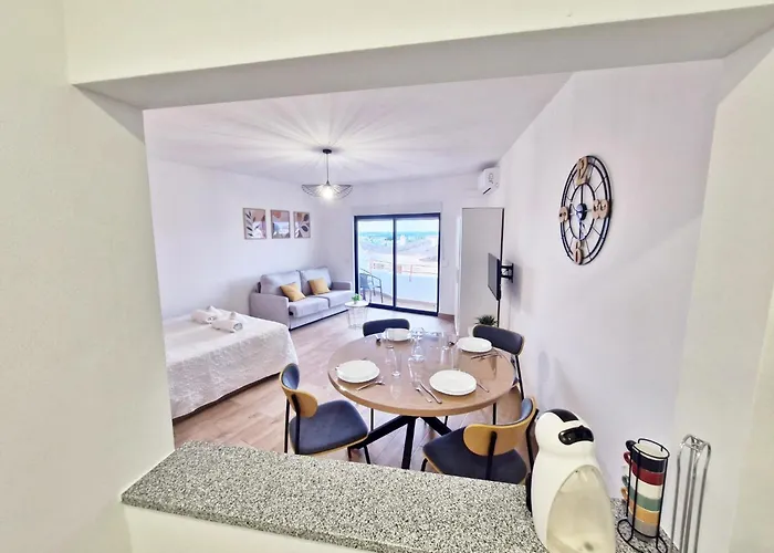 Holiferias Amoreira Mar アパート