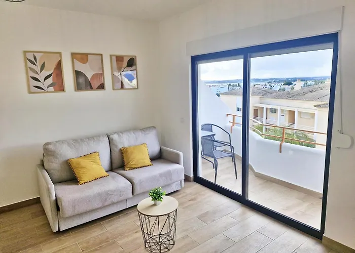 アパート Holiferias Amoreira Mar アルヴォル