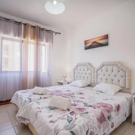 Holiferias Amoreira Mar Апартаменты *